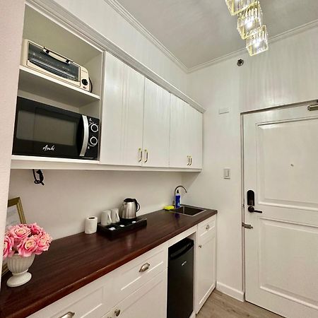 Studio Two Condominium, Alabang - Gold Fiber Wi-Fi -Netflix Ready Muntinlupa City Εξωτερικό φωτογραφία